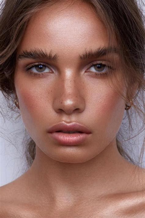 How To Fake Freckles With Makeup Faux Freckles Tips Fake Freckles