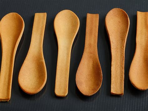 Edible Spoon Kickstarter Skyrockets Past Goal On Its Way To Saving The World From Plastic