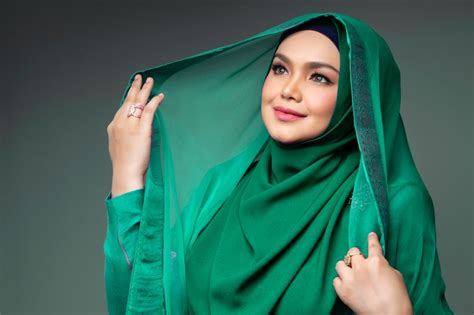 Putus terpaksa cover by khai bahar & zakwan by smule karaoke. Tolak kisah putus cinta, Siti Nurhaliza minta lirik lagu ...