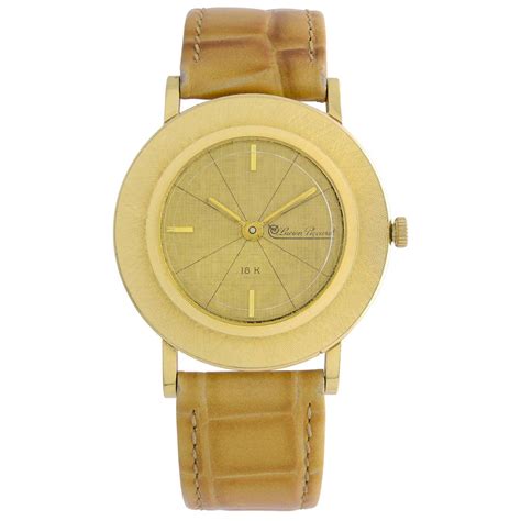 Vintage Lucien Piccard 18k Yellow Gold Manual Wind Mens Watch For Sale