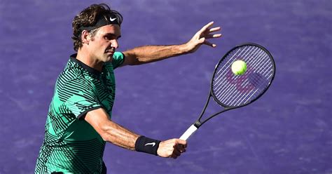 Read Between The Points Why Roger Federers Backhand Was The Shot Of 2017