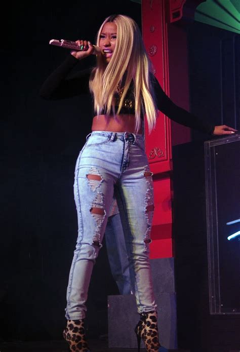 Nicki Minaj In Skinny Destructed Jeans Denimology