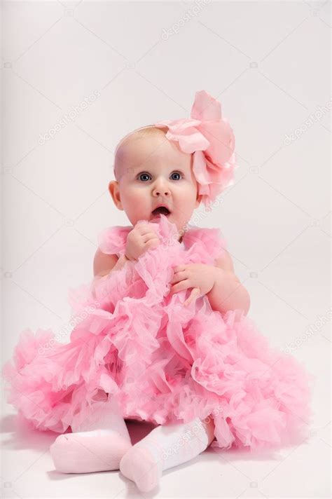 Baby Girl Wearing Pettiskirt Tutu And Pearls Crawling — Stock Photo