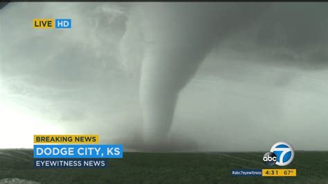 Tornadoes Spotted Near Dodge City Kansas Abc7 New York