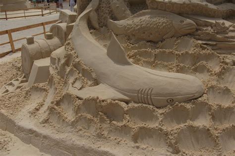 Sand Art In A Beautiful Sculptures ~ Easy Arts And Crafts Ideas