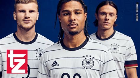 Bei der em 2020 leitete karassew bisher ein spiel. Neues Deutschland-Trikot für die EM 2020 - Fans machen sich lustig - YouTube