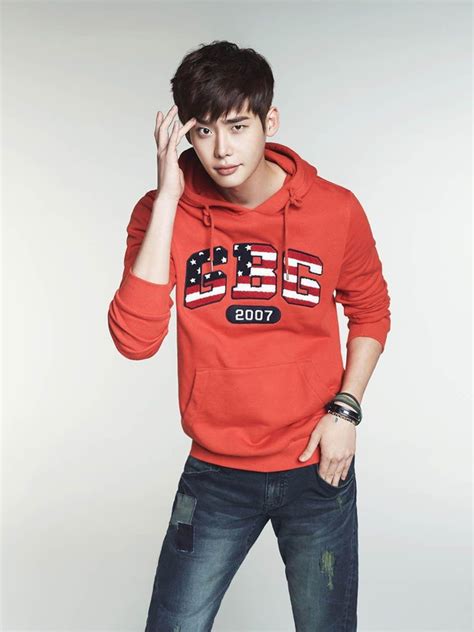 More importantly, he is a stunning model who wins the heart of young girls with his hot smirk and smoldering eyes. Is Lee Jong suk a good actor? - Quora