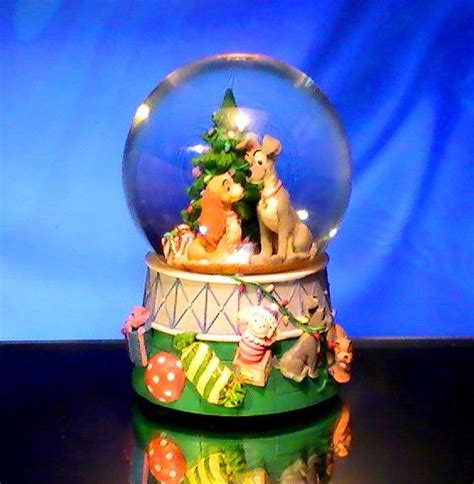 Snow Globe Disney Enesco Lady And The Tramp Holiday Snow Globes