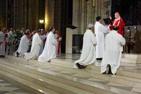 Ordinations 2016 De Diacres Permanents Diaconat Permanent Diocèse De Paris