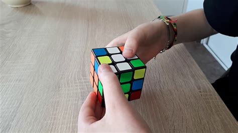 Comment Faire Un Rubiks Cube 3x3 Rapidement Automasites