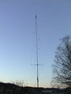 A close up view of my ham radio tower and tower stand. Multiband 40 - 10 Meter Vertical Using PVC by HI3/KL7JR ...