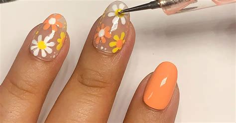 Easy Flower Nail Designs To Do At Home Daily Nail Art And Design
