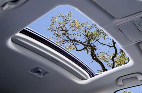 How To Use Car Sunroofs The Correct Way