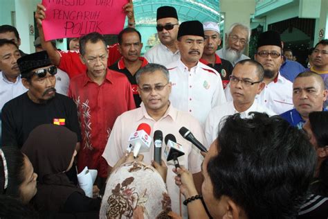 Unit pengurusan sumber manusia jabatan agama islam selangor tingkat 1, menara selatan, bangunan sultan idris shah no. RAKYAT BANTAH SALAH GUNA MASJID DALAM BULAN RAMADHAN ...