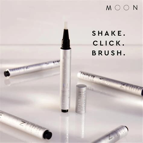 Moon X Kendall Jenner Platinum Teeth Whitening Pen Toothpasteology