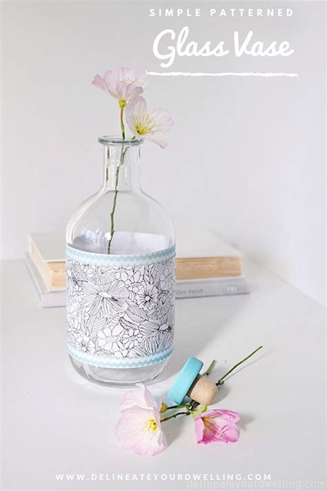 Simple Patterned Glass Vase