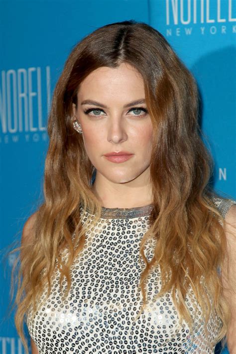 riley keough at 2015 unicef snowflake ball in new york 12 01 2015 hawtcelebs