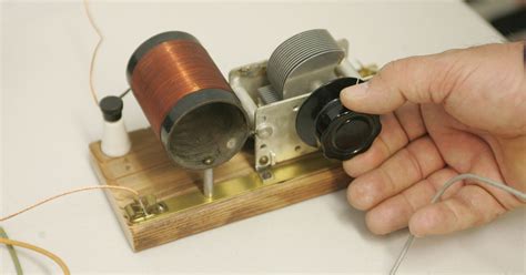 Ask Clay A Crystal Radio Let You Listen To The World At