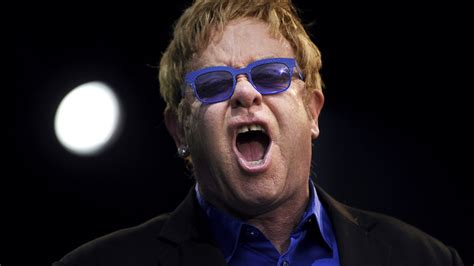 Elton John Tiene Miedo De Ser Asesinado Con Polonio Por Vladimir Putin Infobae