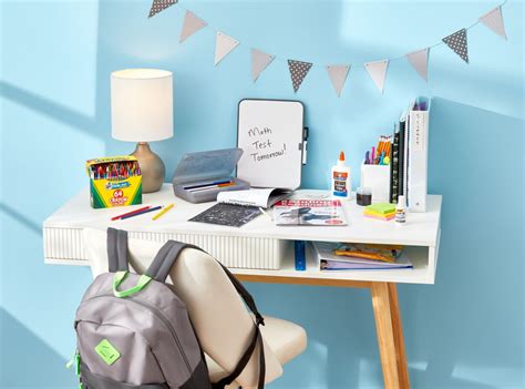 Dollar General unveils 30 percent discount for school supplies and