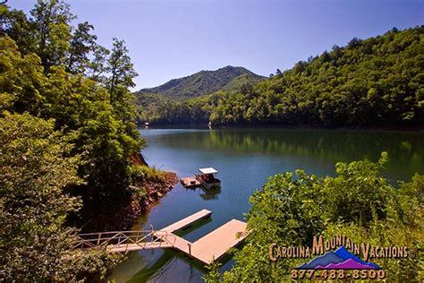 Gorgeous fontana lake is the largest lake in western north carolina, surrounded by the great smoky mountains. Carolina Dreamin a Large luxury log cabin on Fontana lake NC.