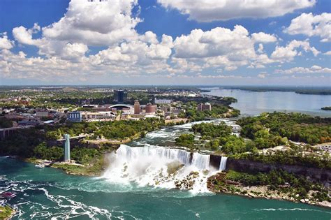 10 Awesome Things To Do While Visiting Niagara Falls Canada