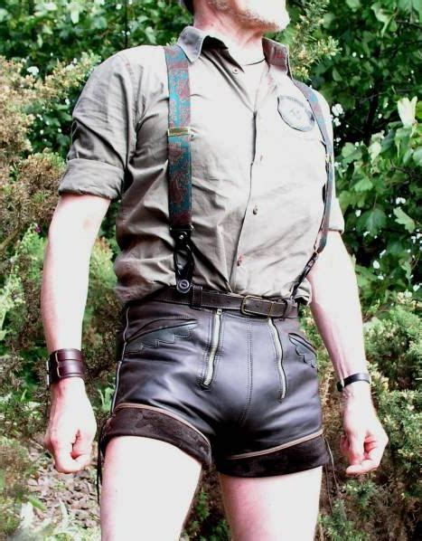 Pin Von Wess Info Auf Men Wearing Leather Kurze Hose Leder Kurze