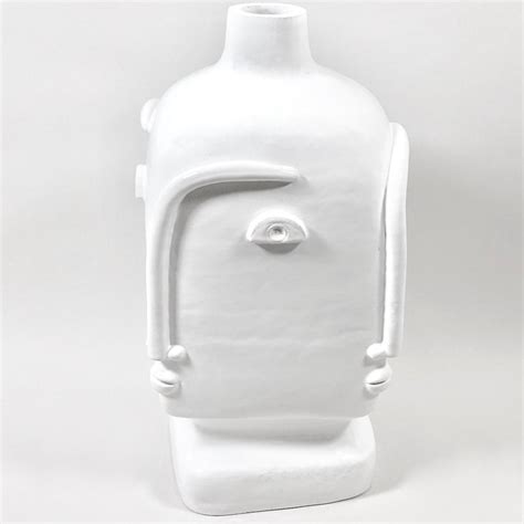 From the eire collection, this transitional table lamp features ceramic construction, with a sky blue glaze finish and complimentary white fabric diffuser. Dalo, Large White Ceramic Table Lamp Base For Sale at 1stdibs