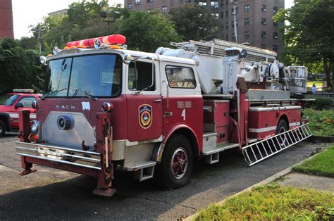 Vernon center fire department local fire department in vernon center, ny with business details including directions, reviews, ratings, and other business details by dexknows. Mount Vernon Fire Department Tower Ladder 4 | 1980 Mack CF ...