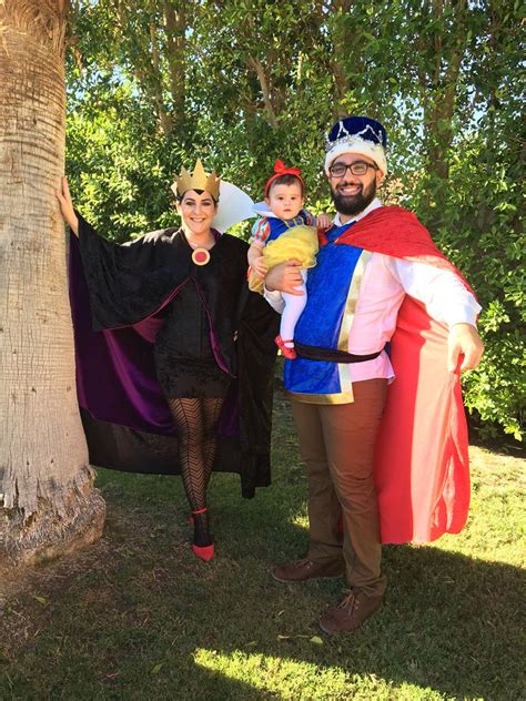 This costume collaborates with my daughter's snow white costume for 2020 halloween! DIY Halloween costume. Snow White, Prince Charming and the evil queen | Baby halloween costumes ...