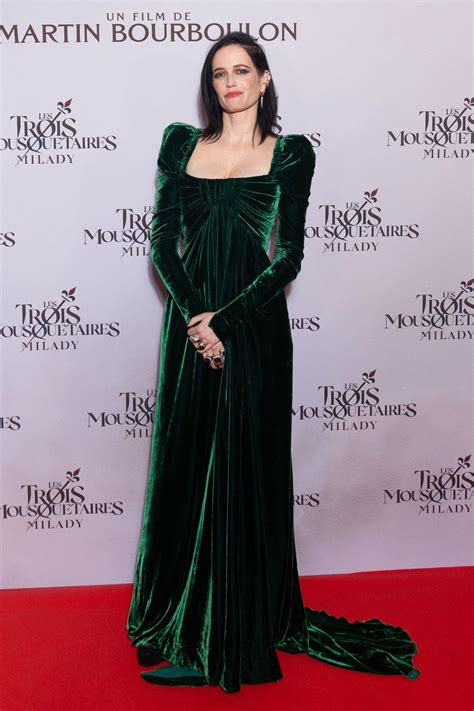 Eva Green Attending The Three Musketeers Milady Premiere In Paris Imagetwist