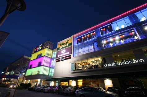 Set opposite the international putra world trade centre. Sunway Giza Mall | Shopping in Kota Damansara, Petaling Jaya