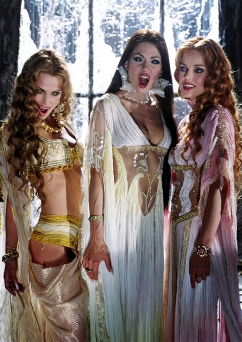 Dracula S Brides L R Josie Maran As Marishka Silvia Colloca As Verona And Elena Anaya As