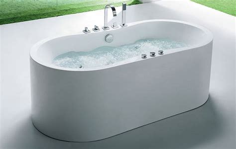 We are going to list 4 styles of freestanding bathtubs on this page. 1600 Freestanding Whirlpool Tub | Freestanding Whirlpool ...