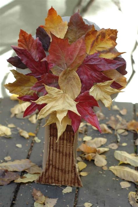 15 Beautiful Fall Leaf Crafts To Try Fall Arts And Crafts Autumn