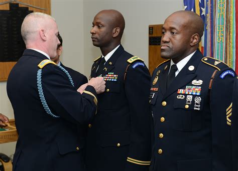 Old Guard Soldiers Recognized For Heroic Act Article The United