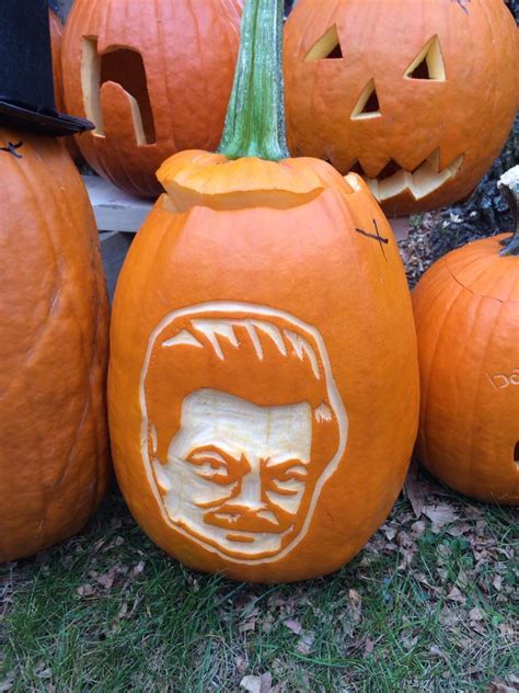 9 Surprisingly Funny Pumpkin Carving Pictures