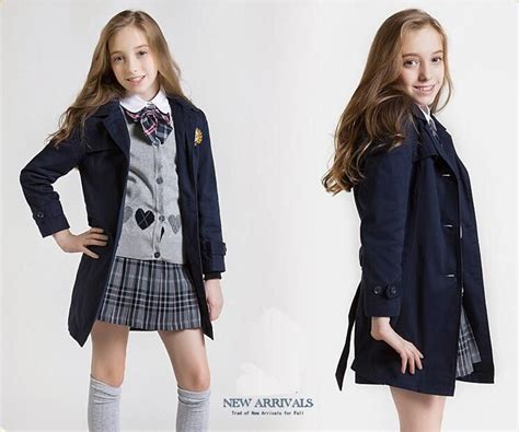 Custom Winter Fashion Navy Blue English Middle School Girls Windbreaker