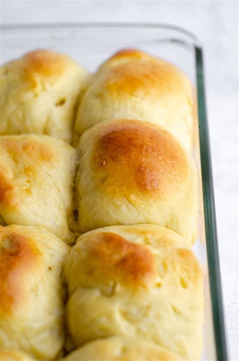Easy Yeast Rolls For Beginners Fresh April Flours