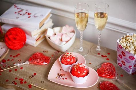 Decoração para Dia dos Namorados 70 ideias e vídeos cheios de amor