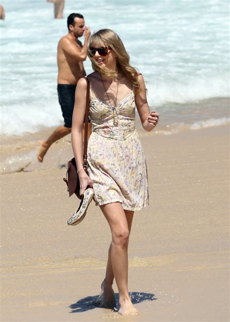 taylor swift cleavy and leggy in short dress at the beach in sydney porn pictures xxx photos