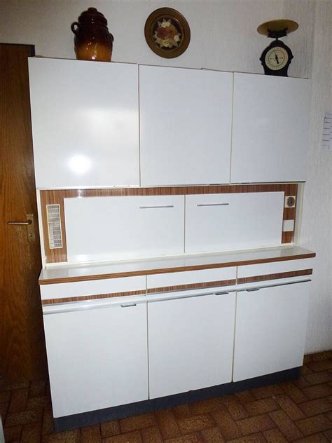 Kleiderschrank stoffschrank faltschrank garderobeschra nk gaderobe schrank weiß. Küchenschrank Schrank Buffet 70er Jahre Retrostil in weiß ...