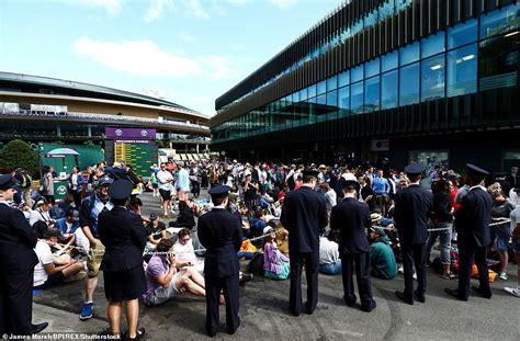 Watch live coverage of wimbledon 2021 on bbc tv, iplayer and the bbc sport website and app. Wimbledon tennis courts stand empty on what would have ...