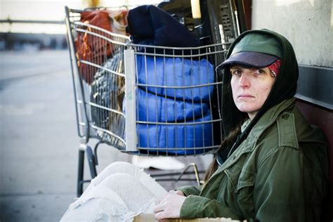How Can We End Homelessness Among Female Veterans Usc News