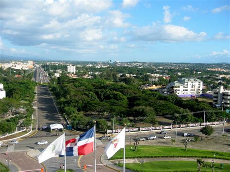 Location, services and kindness of persons. Santiago de los Caballeros, Dominican Republic