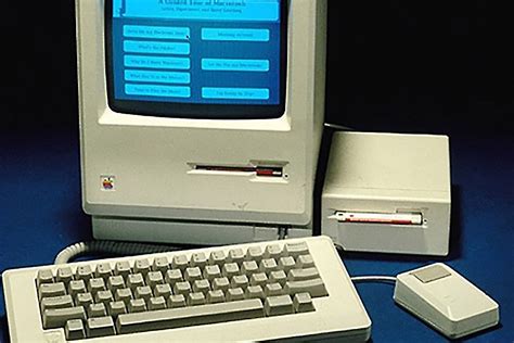 One Of Apples Very First Computers Expected To Fetch