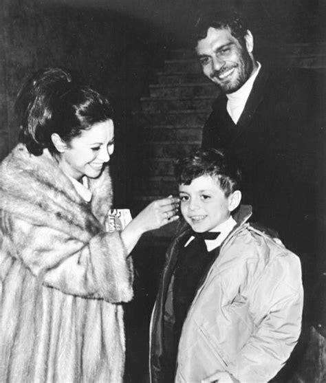 Omar Sharif His Wife Faten Hamama And Son Tarek Sharif B 1957 The Couple Married In 1955