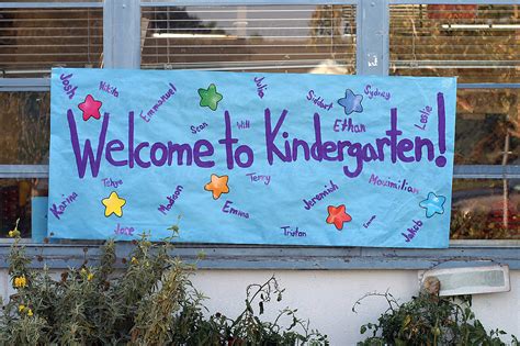Welcome To Kindergarten Sign Del Colaborador De Stocksy Per Images