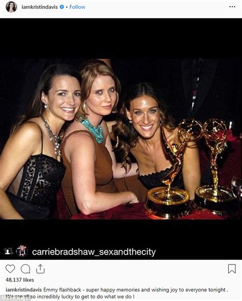 Kristin Davis Excludes Kim Cattrall In Emmys Throwback Picture