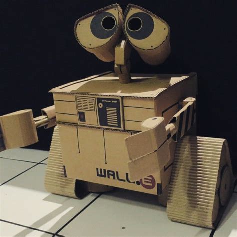 Wall E Diy Recycled Robot Recycled Robot Cardboard Robot Wall E